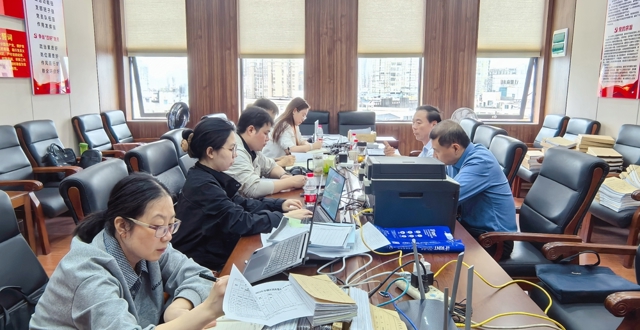 辛春生调研指导市本级预算执行审计工作